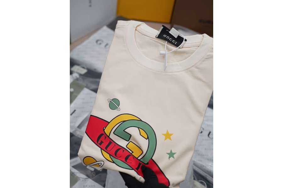 GUCCI T-shirt