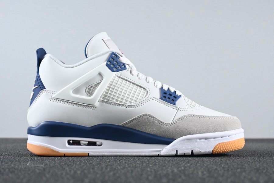 Nike SB x Air Jordan 4 Navy