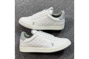 Louis Vuitton Rivoli Sneaker Grey White Homme