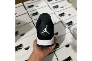 Air Jordan 4 Retro Black White