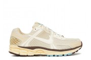  NIKE Wmns Zoom Vomero 5 "Oatmeal"