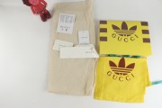 Q32 Adidas Originals