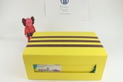 Q32 Adidas Originals