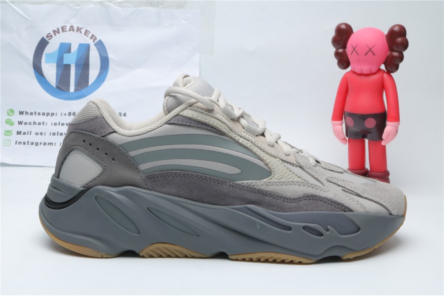 1 x	Adidas Yeezy Boost 700 V2 Tephra 7914