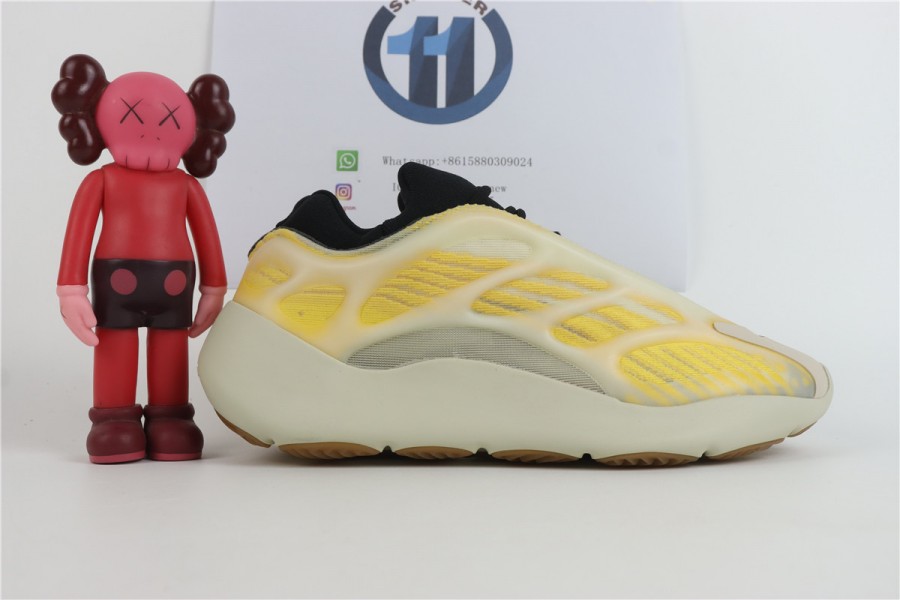 adidas Yeezy 700 V3 Mono Safflower - HP5425