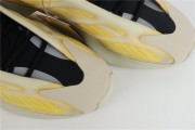 adidas Yeezy 700 V3 Mono Safflower - HP5425