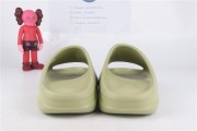 Yeezy Slide Resin GZ5551