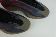 adidas Yeezy 700 V3 "Fade Carbon" GW1814