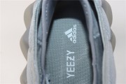 Yeezy Boost 400 Clowht