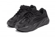 Adidas Yeezy Boost  700  vanta