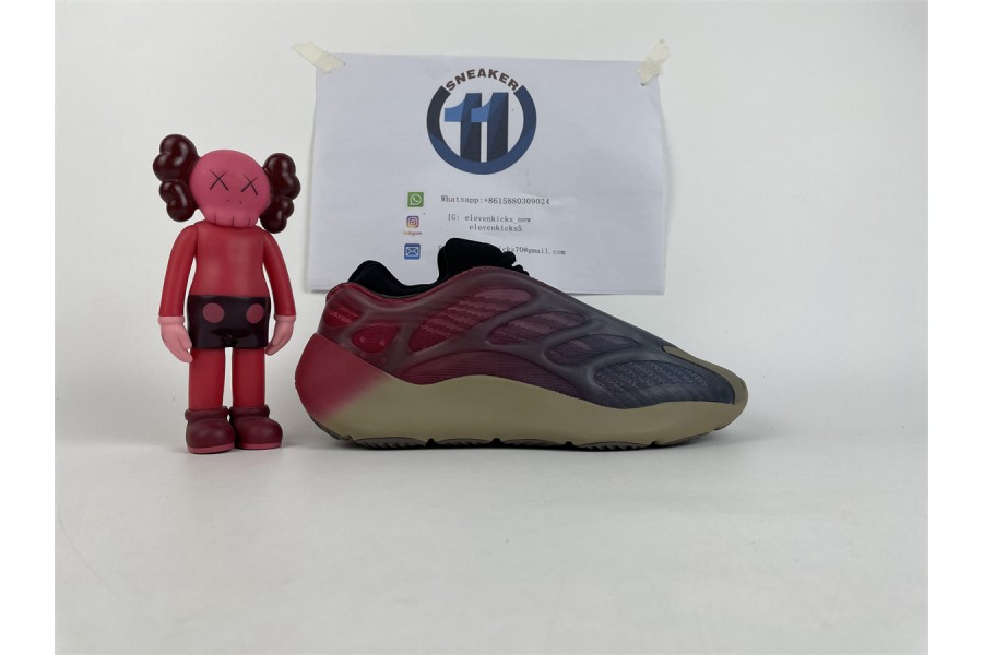 adidas Yeezy 700 V3 Fade Carbon - GW1814