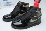 Jordan 1 Retro Black Metallic Gold (2013)