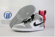 Jordan 1 Mid Light Smoke Grey