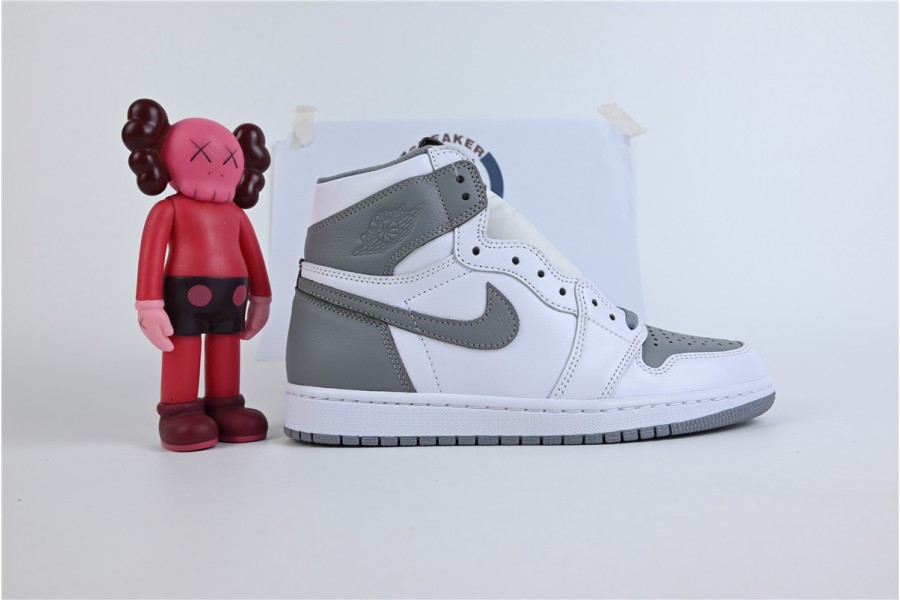 Air Jordan 1 High OG "Stealth"
