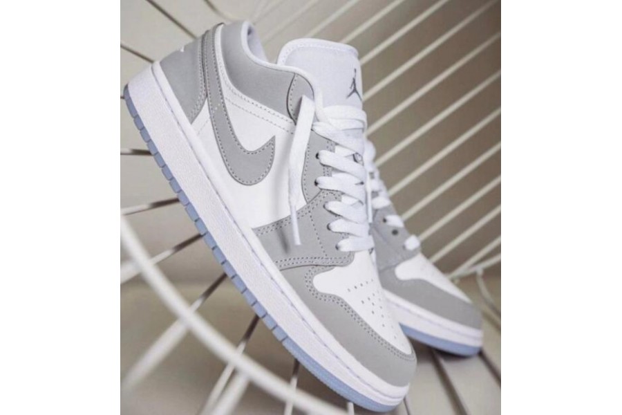 Air Jordan 1 Low