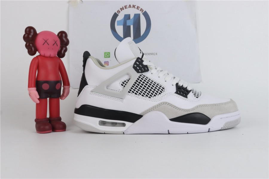 Air Jordan 4 Military Black