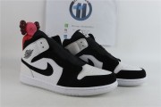 Air Jordan 1 Mid “Diamond