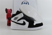 Air Jordan 1 Mid “Diamond