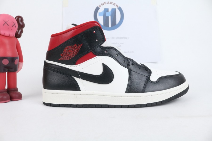 Jordan 1 Mid Gym Red Panda (W)