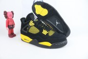 Air Jordan 4 Thunder 2023