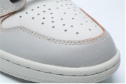 Jordan 1 Retro High OG Defiant SB Light Bone