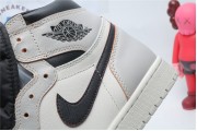 Jordan 1 Retro High OG Defiant SB Light Bone