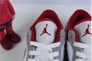 Jordan 1 Low SE Light Smoke Grey Gym Red