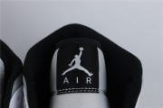 Jordan 1 Mid White Shadow