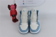 Jordan 1 Mid UNC
