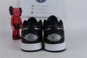 Jordan 1 Low SE Black Metallic Silver