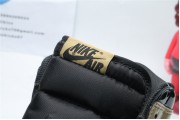 Air Jordan 1 Retro High gold toe