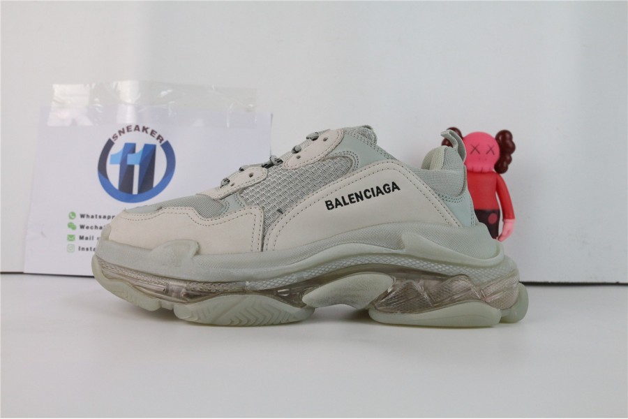 Balenciag Triple S Grey