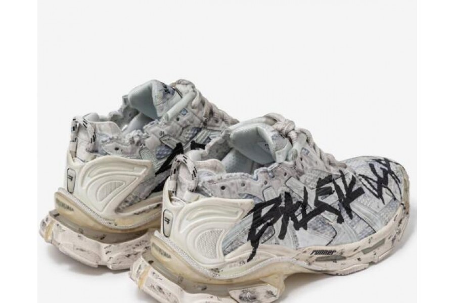 Balenciaga Runner