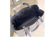 LV Bag *44x33x18