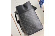 LV Bag *44x33x18
