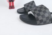 LOUIS VUITTON slides