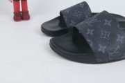 LOUIS VUITTON slides