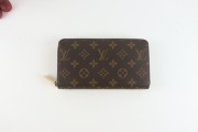 Louis Vuitton  Purse
