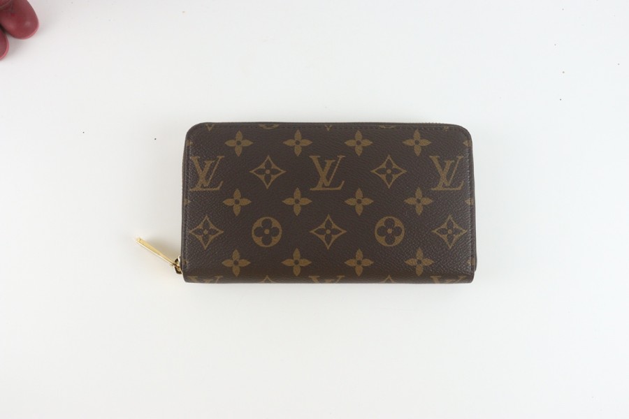 Louis Vuitton  Purse