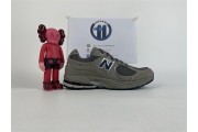 New Balance M2002 Grey