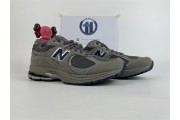 New Balance M2002 Grey