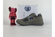 New Balance M2002 Grey