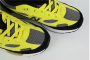 New Balance 992 yellow