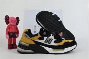 New Balance 992 Yellow black