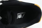 New Balance 992 Yellow black