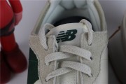 New Balance 327 Timberwolf Nightwatch Green