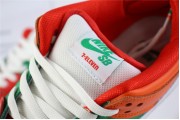 Nike SB Dunk Low 7-Eleven