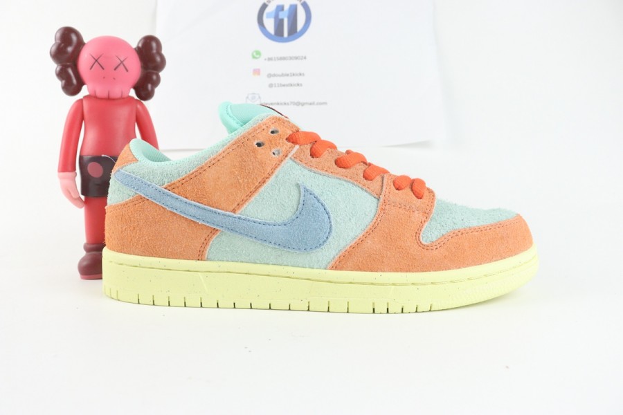Nike SB Dunk Low “Noise Aqua”