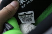 Nike SB Dunk Low Staple Panda Pigeon