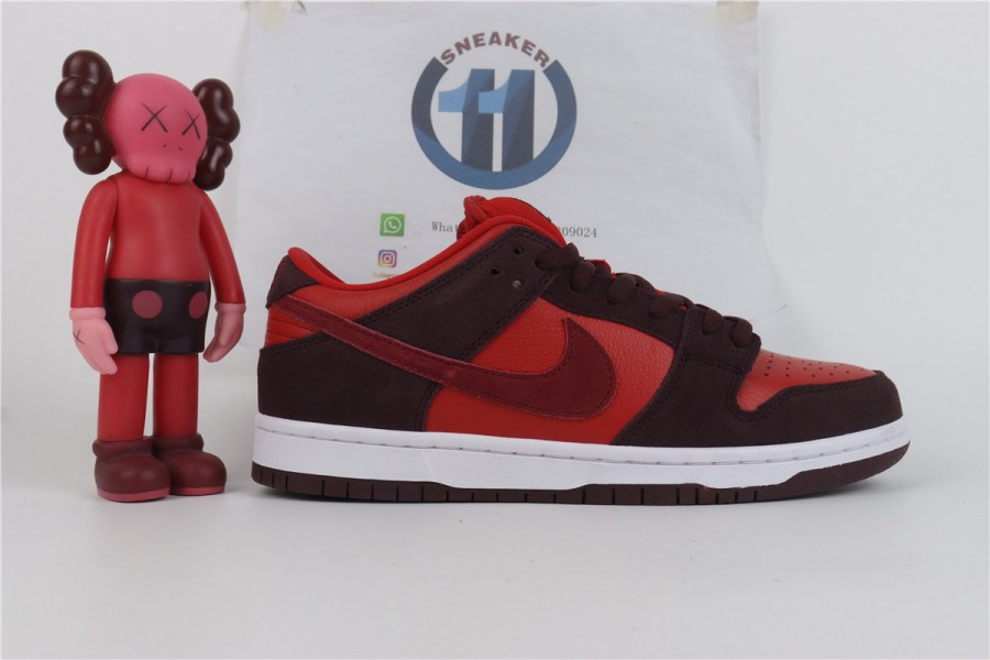 Nike SB Dunk Low Cherry